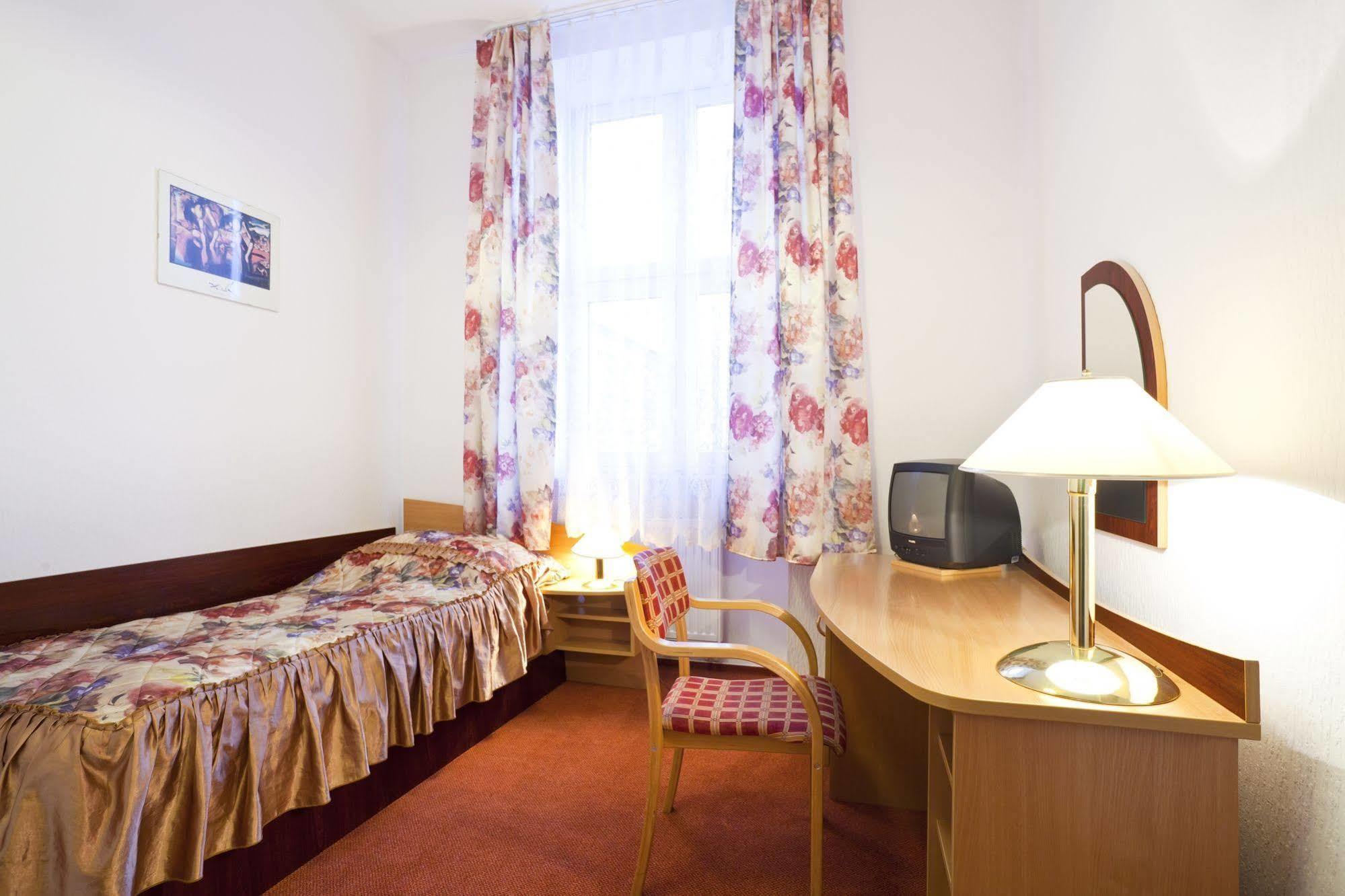 Aiden By Best Western Lodz Екстериор снимка
