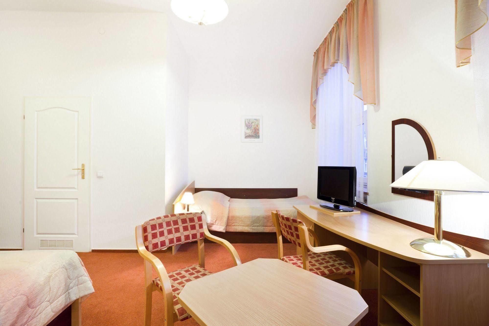 Aiden By Best Western Lodz Екстериор снимка